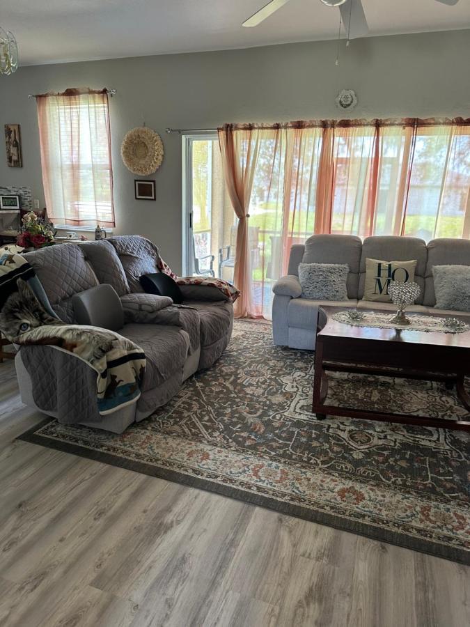 Quiet Room In A Family Home Lehigh Acres Buitenkant foto
