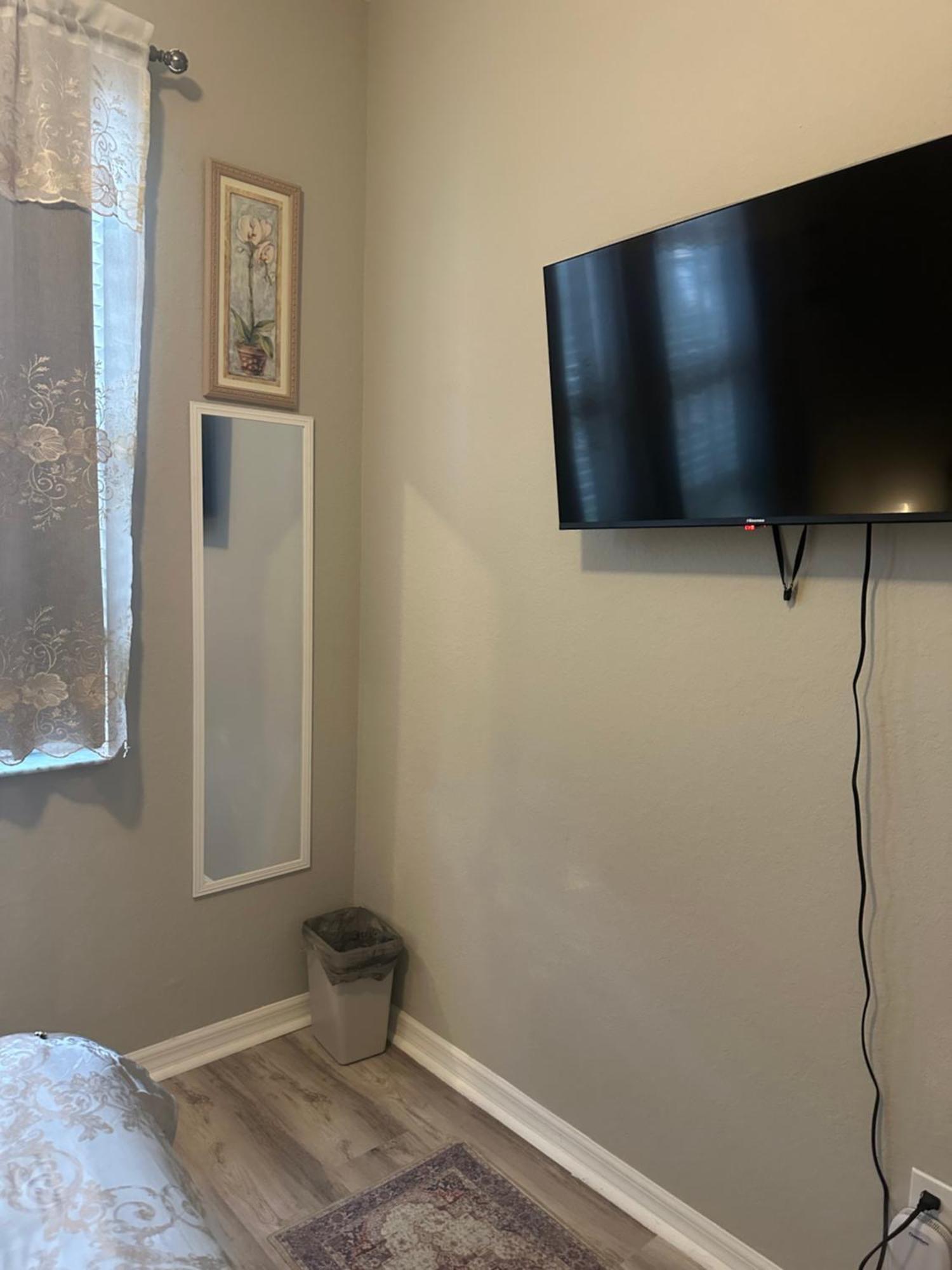 Quiet Room In A Family Home Lehigh Acres Buitenkant foto